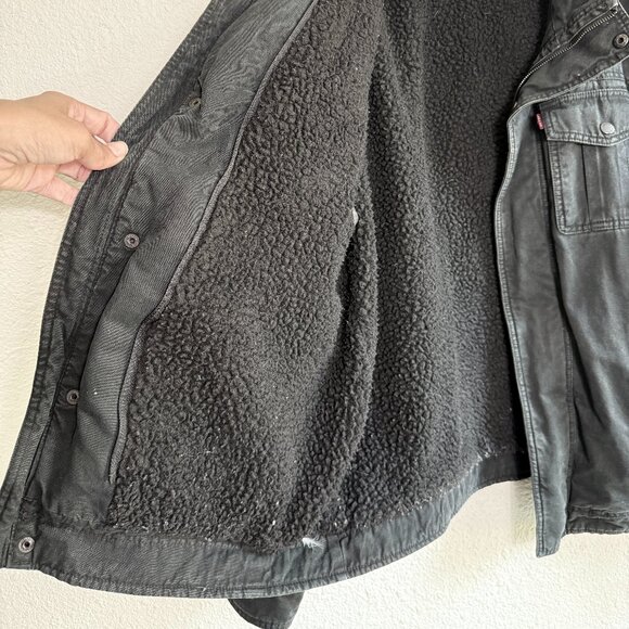 Levi's 🤘🏽 Men's Military Utility Jacket \\ Size Large // Black w/ sherpa - Picture 5 of 13